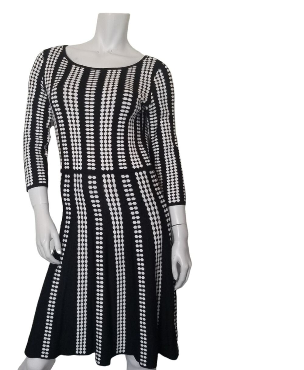 Danny & Nicole SZ Medium Black White 3/4 Sleeve Geometric Dot Sweater Midi Dress